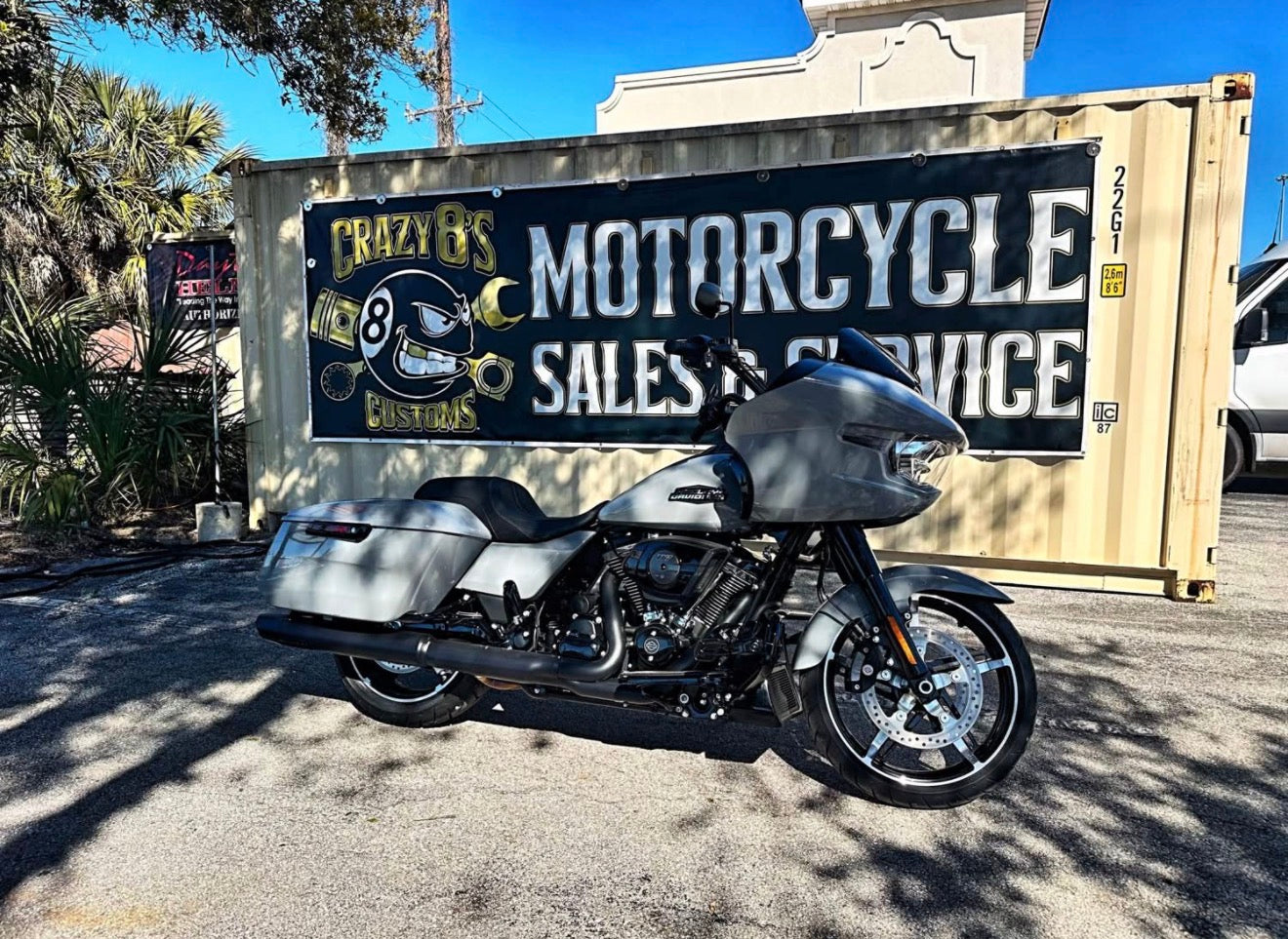 2025 Harley Davidson Road Glide Billiard Gray