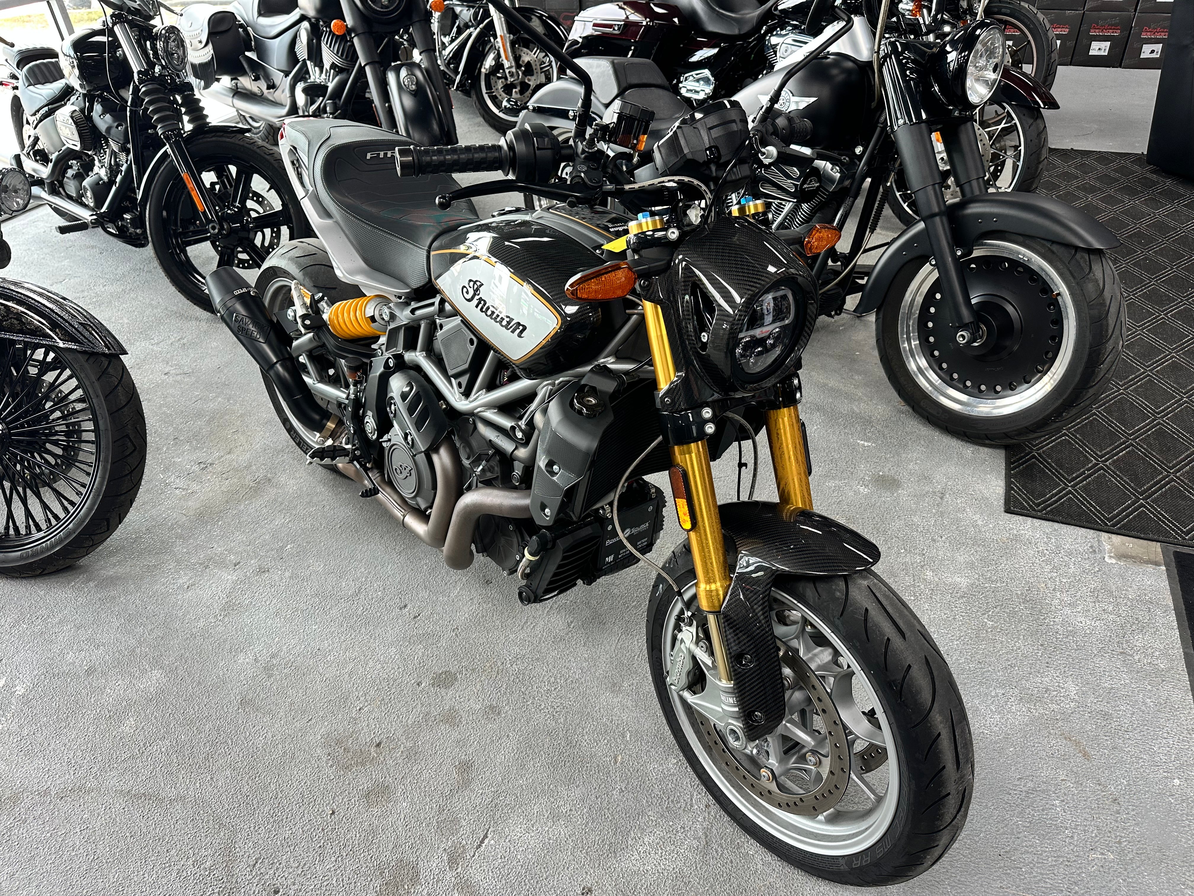 2023 Indian FTR Carbon R