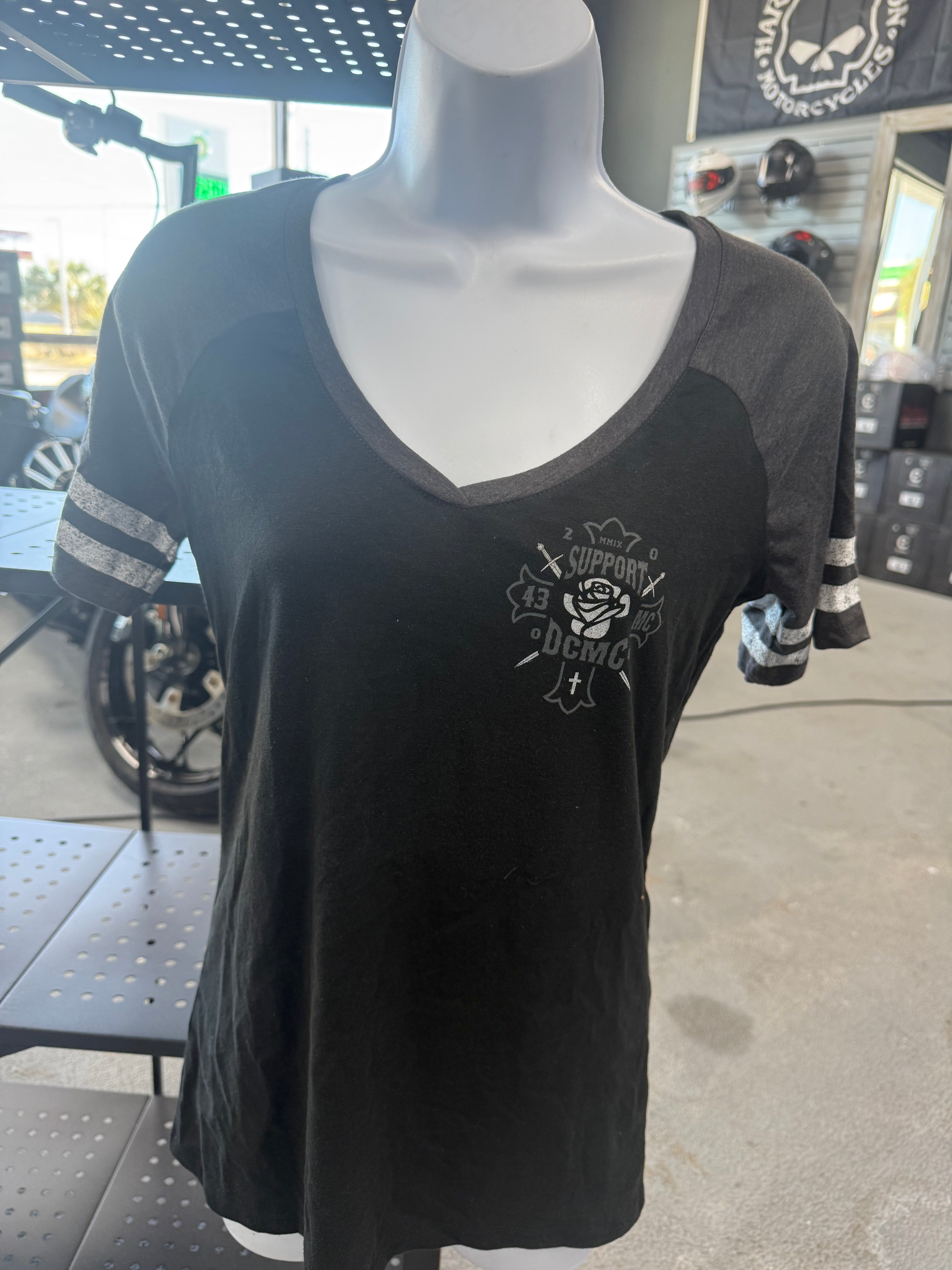 Ladies Support V-neck Cross/ Swords/ Rose BNG Tee